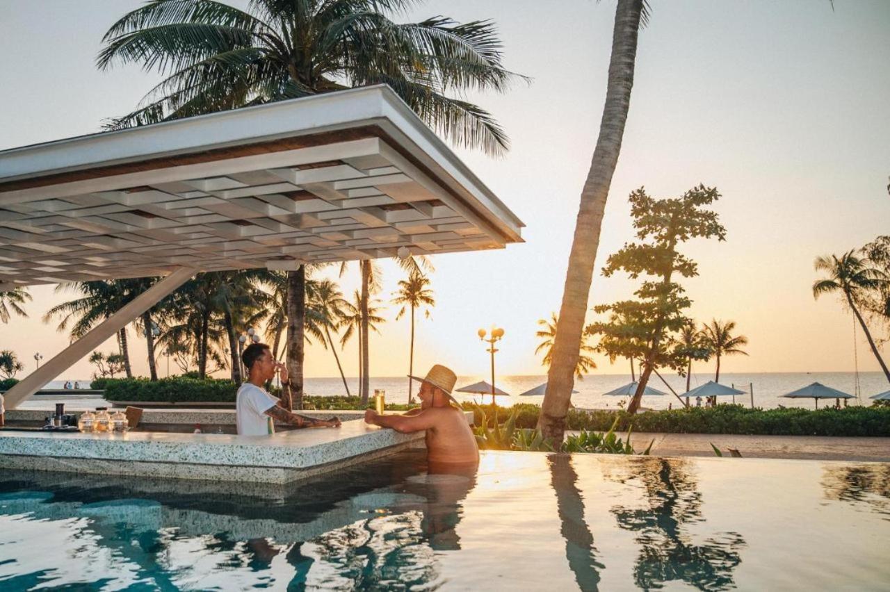 Marina Resort Waterfront Minh Phu Quoc Beach Swimming Pool ภายนอก รูปภาพ